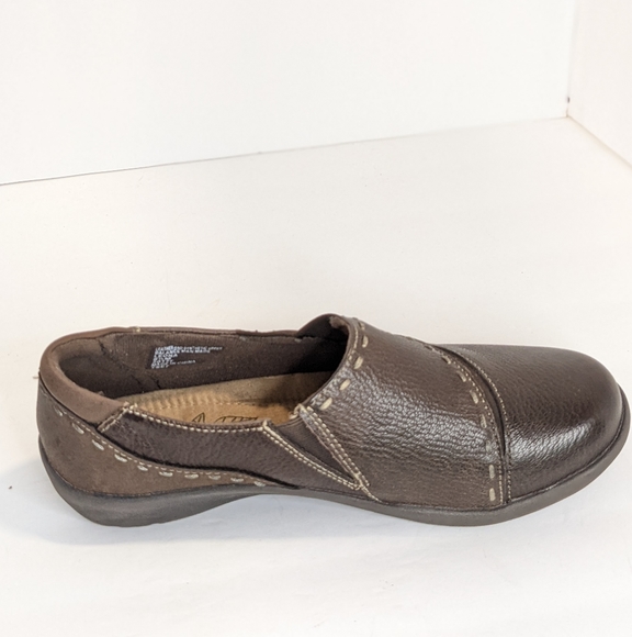 Leather loafers by Earth origins - Picture 9 of 16